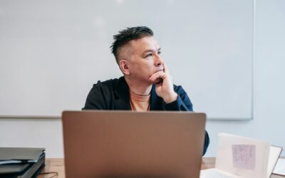 Bilan de compétences en ligne ou en présentiel : comment choisir le format qui vous correspond ?